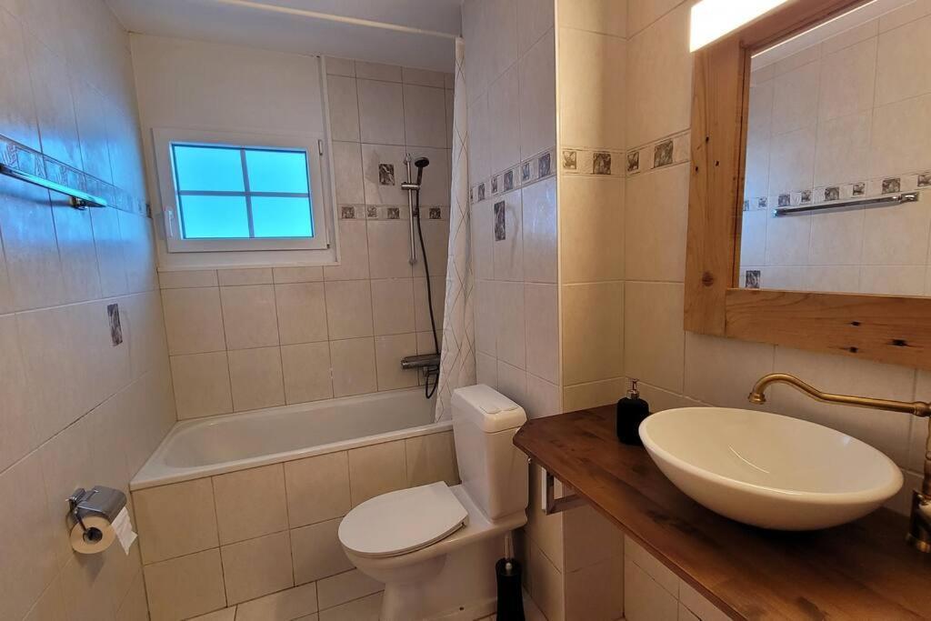 Appartement Avec Terrasse Ensoleillee Gruyeres Kültér fotó