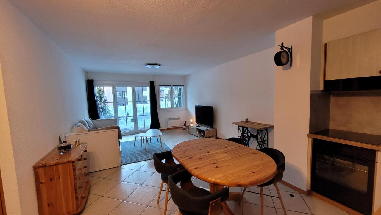 Appartement Avec Terrasse Ensoleillee Gruyeres Kültér fotó